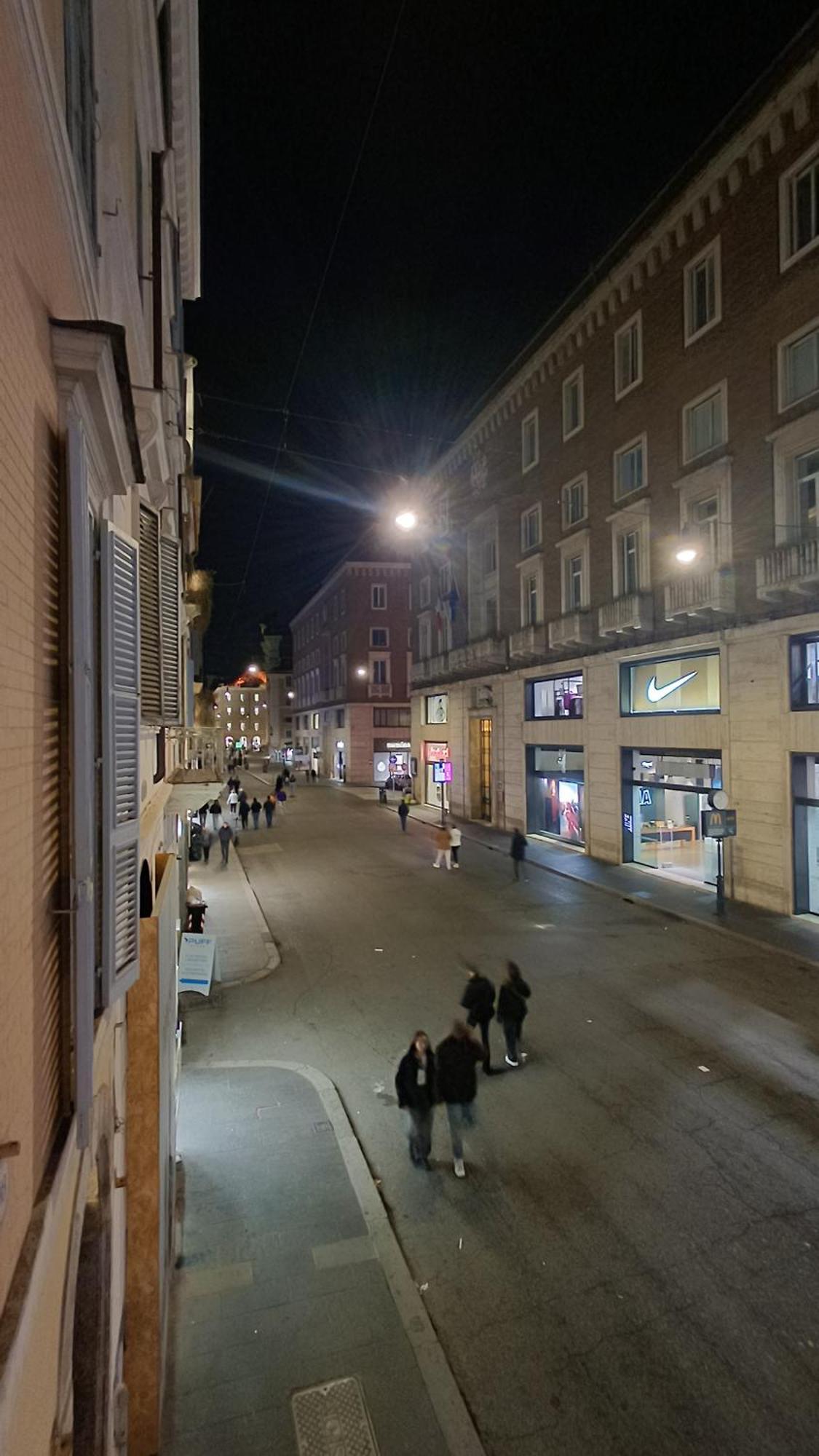 Nsm 71Viadelcorso Appartamento Con Terrazzo Roma Dış mekan fotoğraf